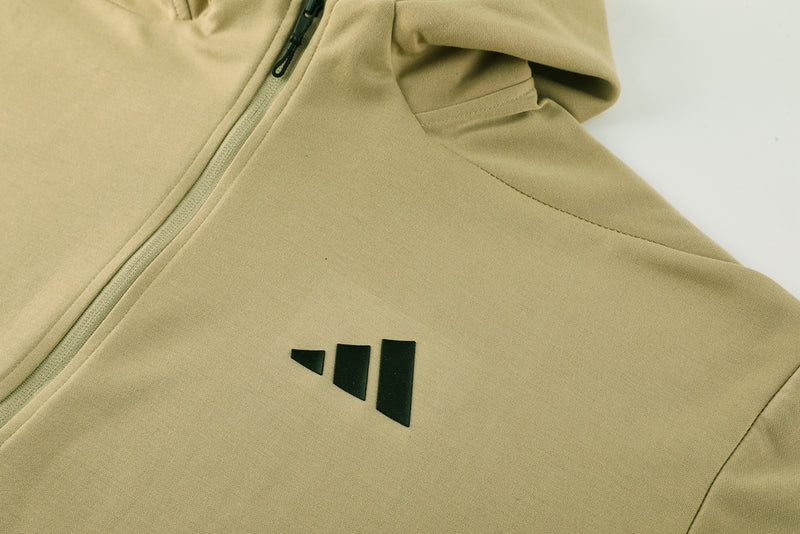 Kit treino Adidas  ( Capucho)